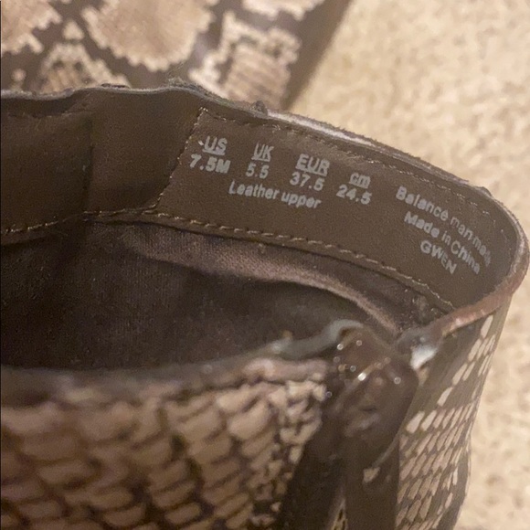 Snakeskin booties - Picture 7 of 8